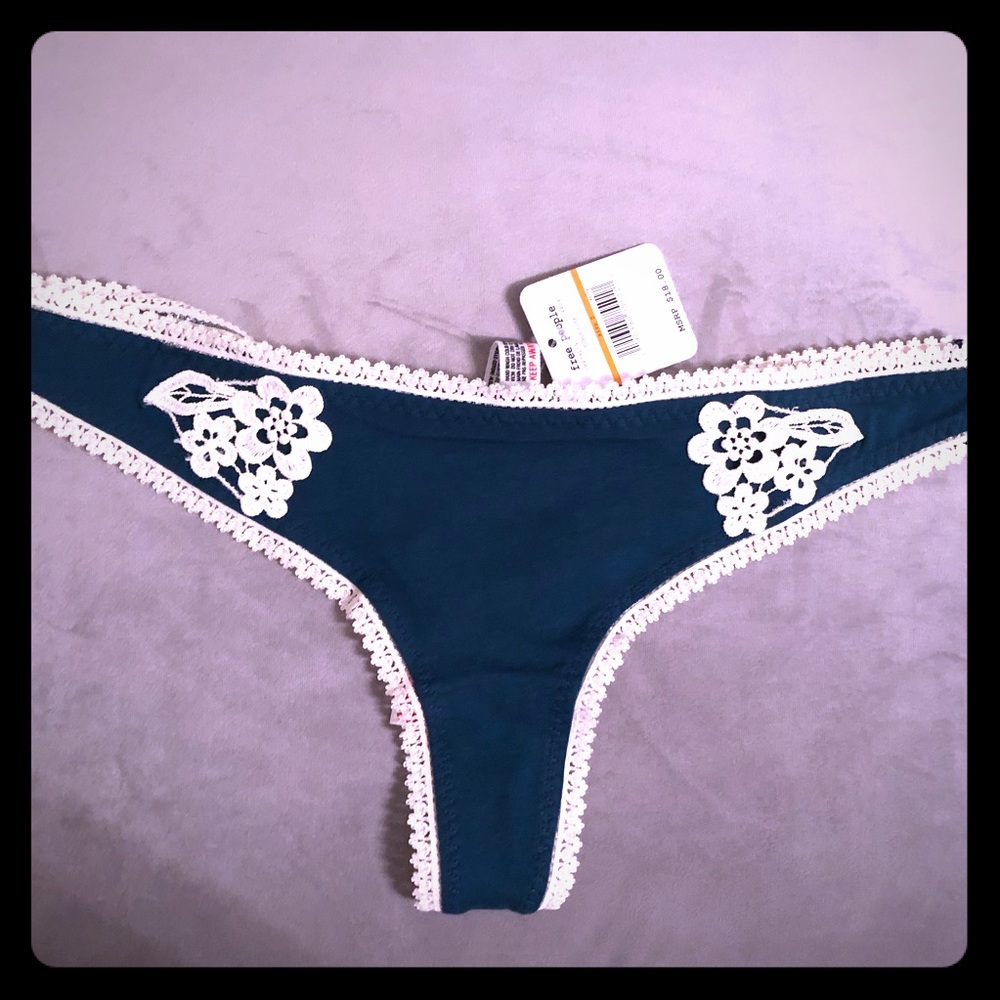 🆕 Free People Intimately Cheyenne Thong